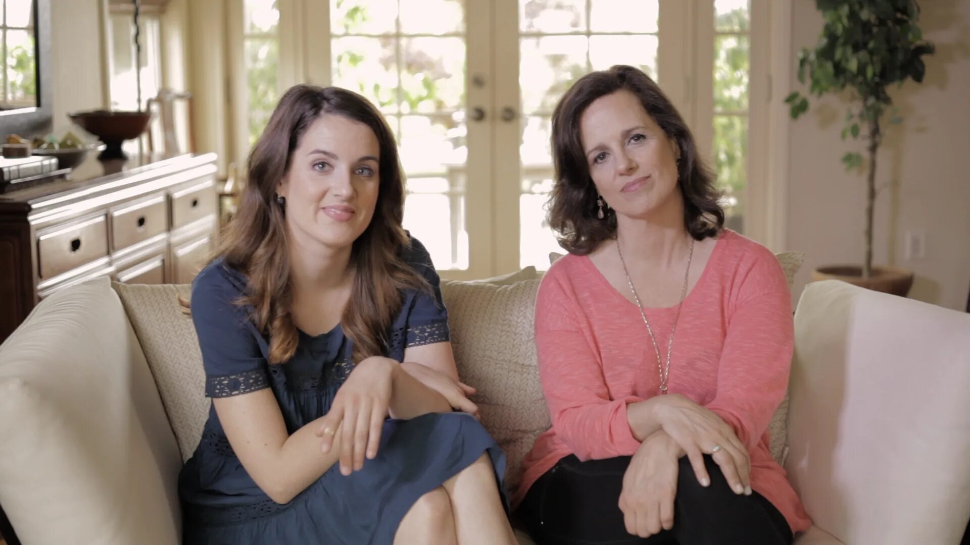 Stepmother daughter. Michael franceze daughter. Mother daughter Hotel Room.