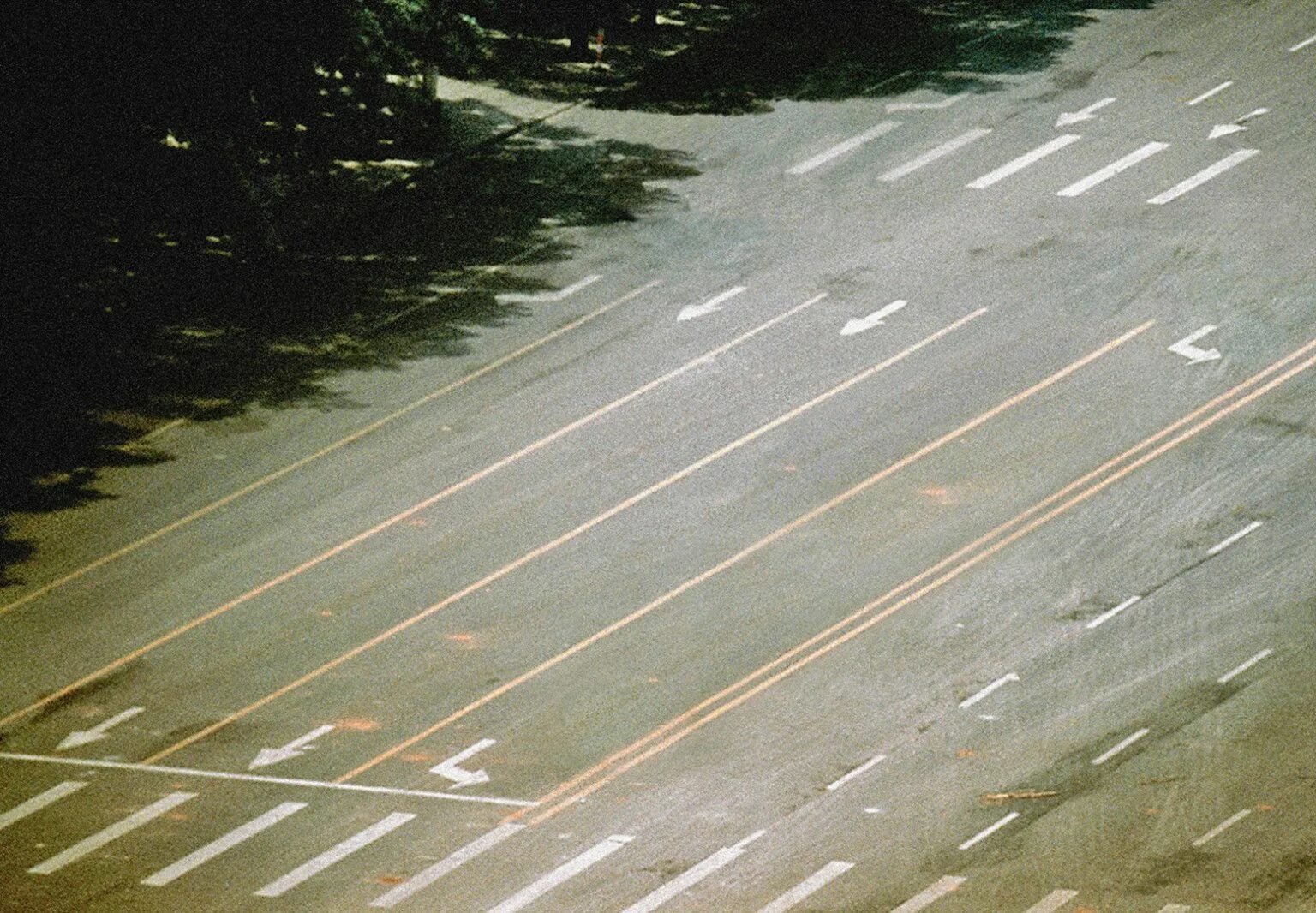 Nothing happened to me i happened. Ничего не произошло на площади Тяньаньмэнь в 1989. Tiananmen Square empty. Тяньаньмэнь 1989 ничего не произошло.