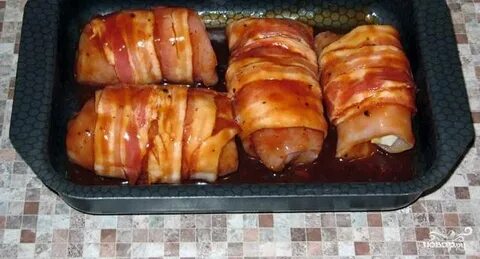 Как приготовить куриные рулетики в беконе