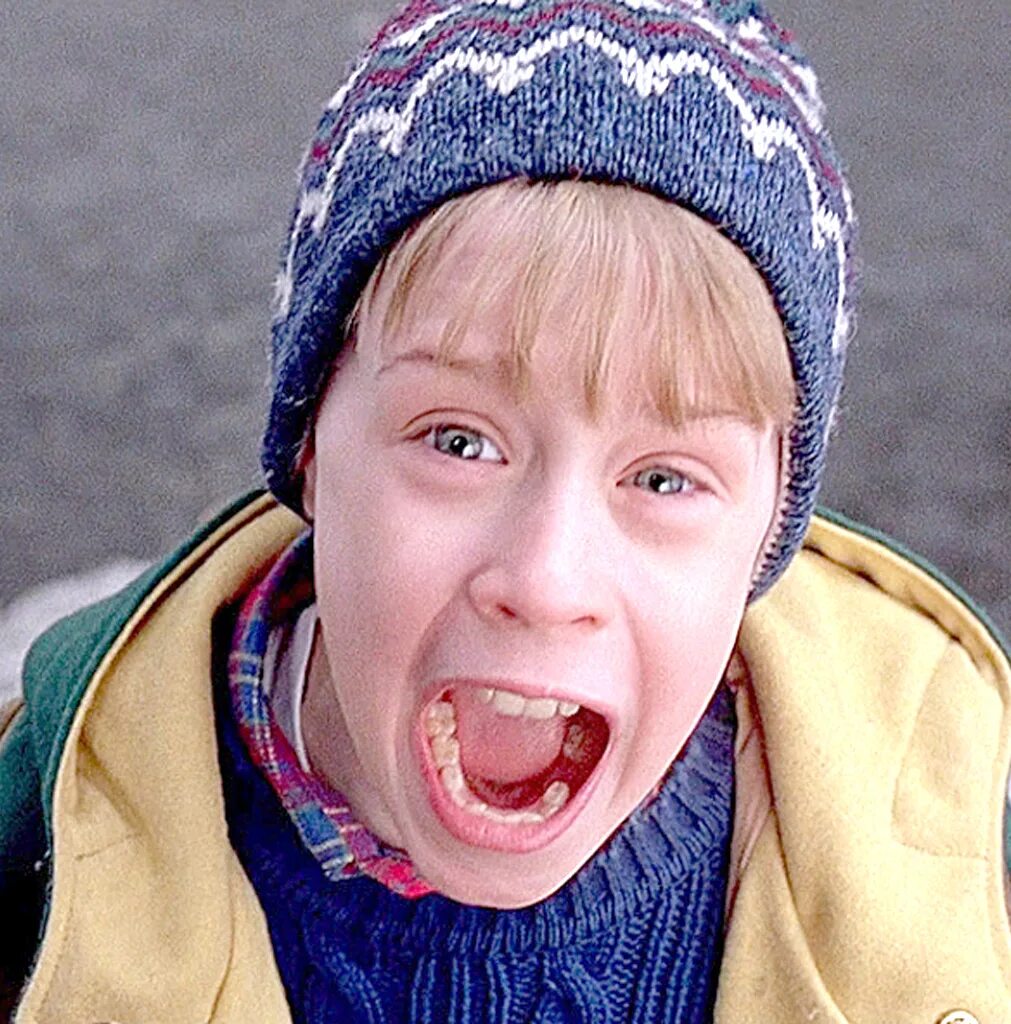 Кевин маккалистер один дома 2. Маколей калкин один дома 2. Кевин один дома 1. Кевин маккалистер один дома 1. Джо пеши однажды в америке.