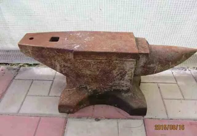 Наковальня кузнечная советская. Авито кузнечные наковальни. Наковальня кузнечная 100 кг. Кузнечные наковальня 150кг. Авито кузнечные наковальни.