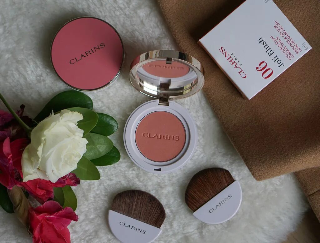 румяна кларанс joli blush 04. румяна кларанс 02 joli blush. румяна clarins joli blush 02. румяна кларанс 05. Clarins компактные румяна joli blush.