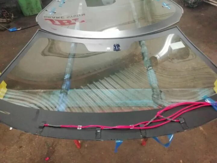 Митсубиси аутлендер лобовое стекло. Кнопка подогрева щеток оутлендер3. Лобовое стекло митсубиси аутлендер 3. Asx 2020 стекло лобовое. Подогрев лобового стекла митсубиси аутлендер.