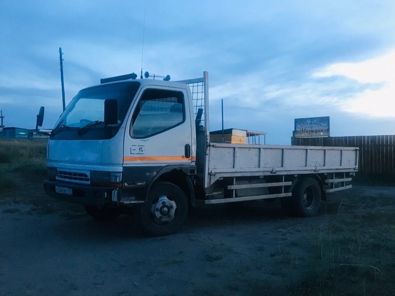 Митсубиси Кантер двухкабинник 4 тонник. Митсубиси Кантер грузовой бортовой 1994. Митсубиси Кантер 3 тонник. Грузовой-бортовой ММС Canter.