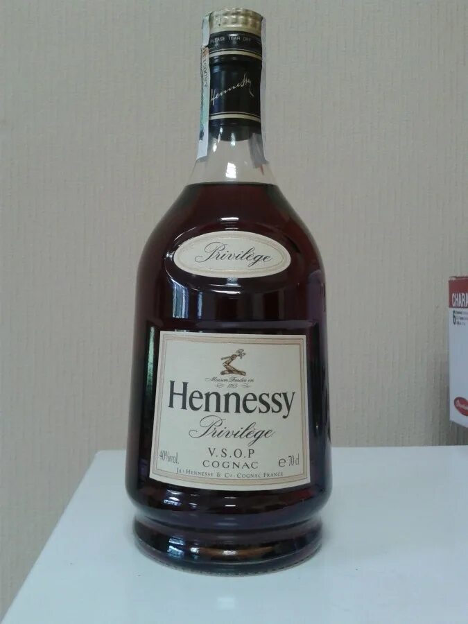 Коньяк Hennessy VSOP. Хеннесси коньяк 0.5 ВСОП. Коньяк Hennessy v.s.o.p. Коньяк Хеннесси VSOP. Хеннесси 0.7 оригинал