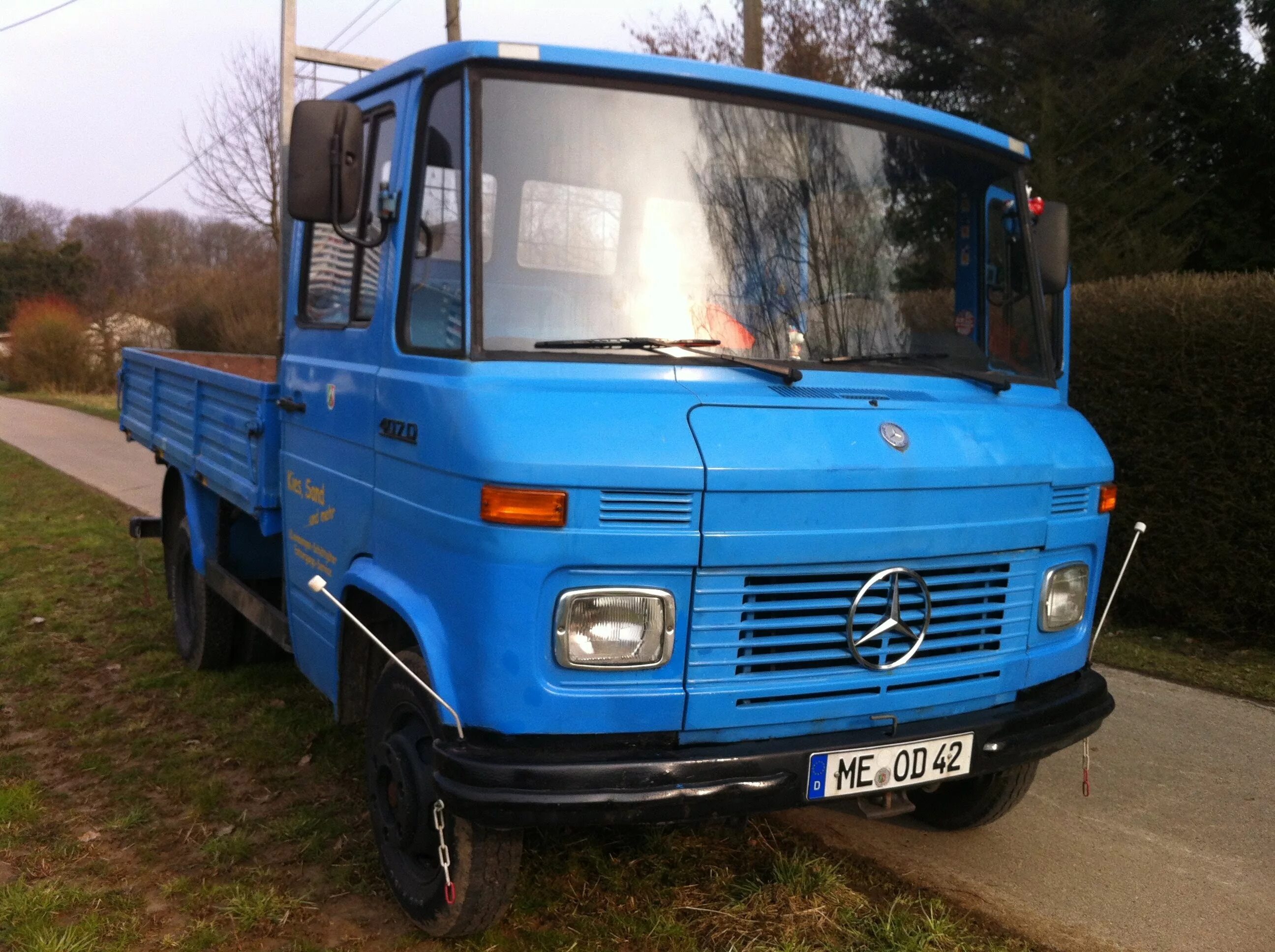 Mercedes-Benz 407d. Мерседес Бенц 407d. Мерседес т2 608d. Мерседес 407d бортовой.