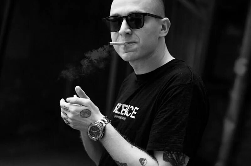 Оксимирон киев. Oxxxymiron молодой. Оксимирон канарейка. Schokk oxxxymiron сага об орлах и канарейках. Oxxxymiron.