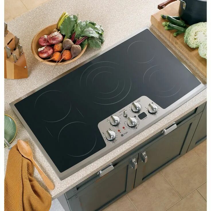 Встроенные поверхности купить. Кухонная плита Whirlpool interactive Cooktop. Варочная плита built-in Cooktop. General Electrik варочная поверхность электрическая. Варочная панель Hotpoint-Ariston Kro 632 TDZ.