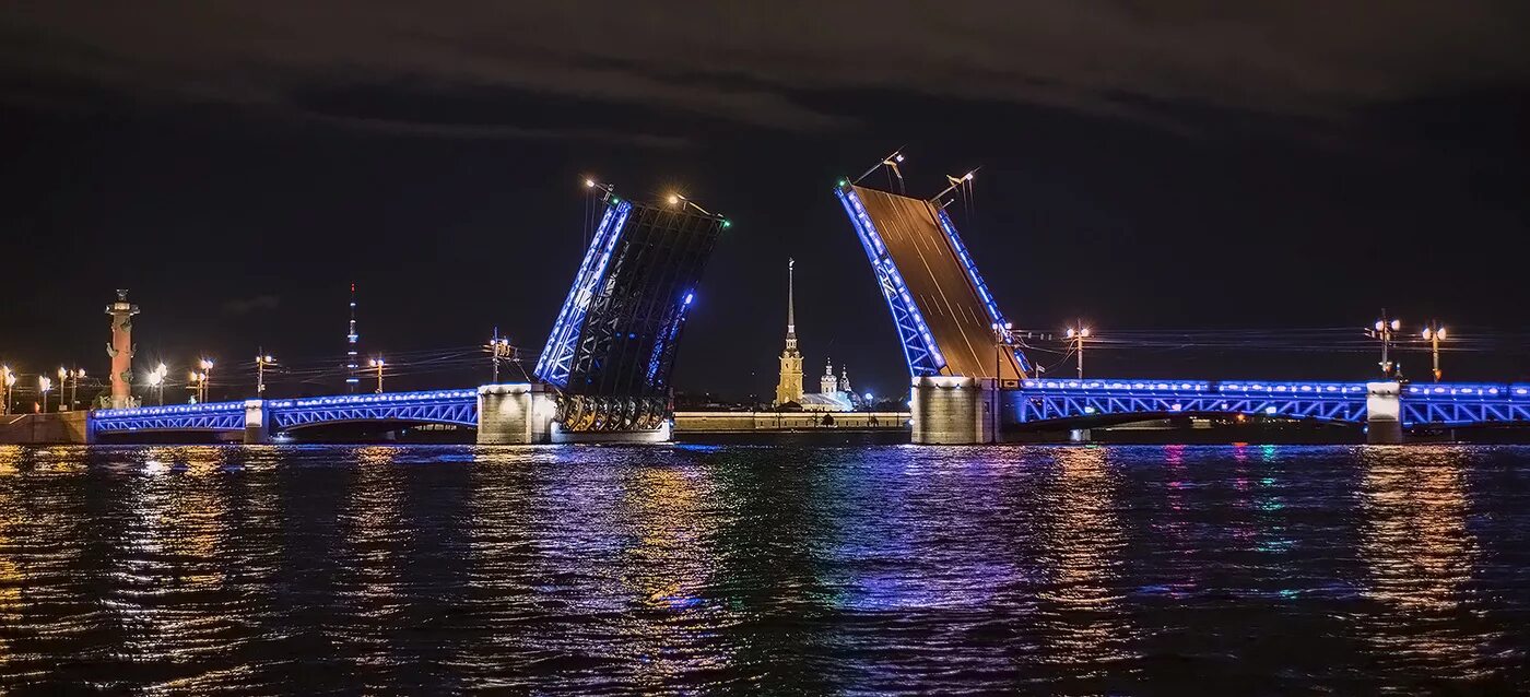 Почему мосты в питере. Разводной мост дворцовский в санкт-петербурге. питер мост разводной дворцовый мост. дворцовый мост в питере развод. ночной петербург дворцовый мост.