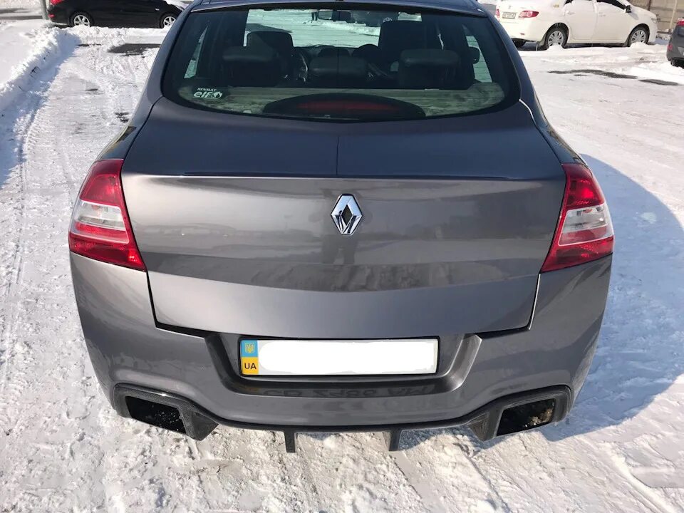 Бампер задний меган 2. Renault megane 2 rs sedan. меган 2 седан сзади. renault megane 2 сзади.