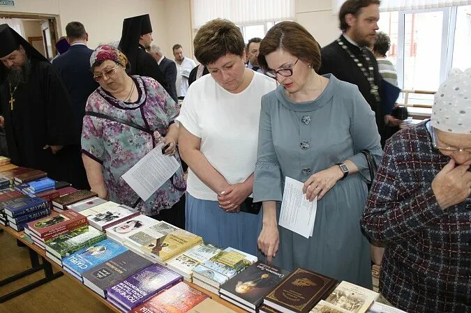 Православная выставка в нижнем новгороде. Православная ярмарка. Православная ярмарка Томск 2021. Православная ярмарка в Камышине. Православная ярмарка на улице.