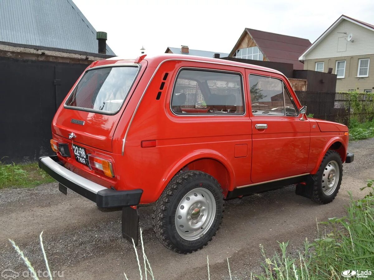 Куплю ни. Нива 4х4 2121 красная. Нива 1980 Lada 4x4. ВАЗ 21 21 Нива. ВАЗ 2121 89 года.