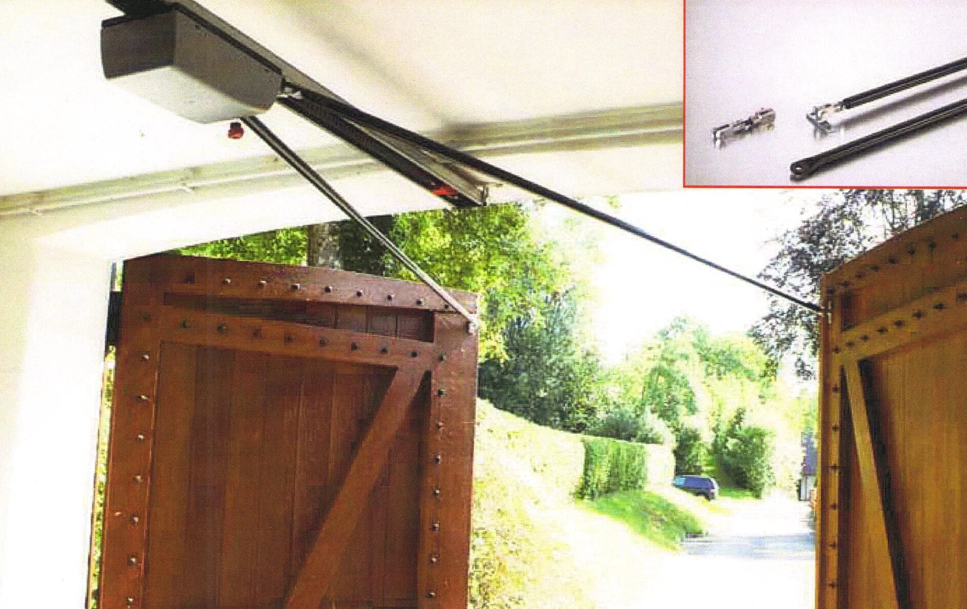 Автоматически открывающиеся двери