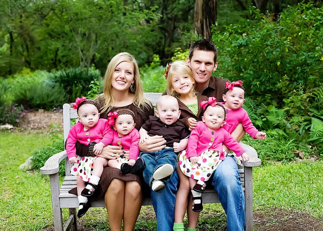 Сын и много мам. Пять сюрпризов семья Джонс. Многодетная семья. Семья с шестью детьми. Фотосессия многодетной семьи.