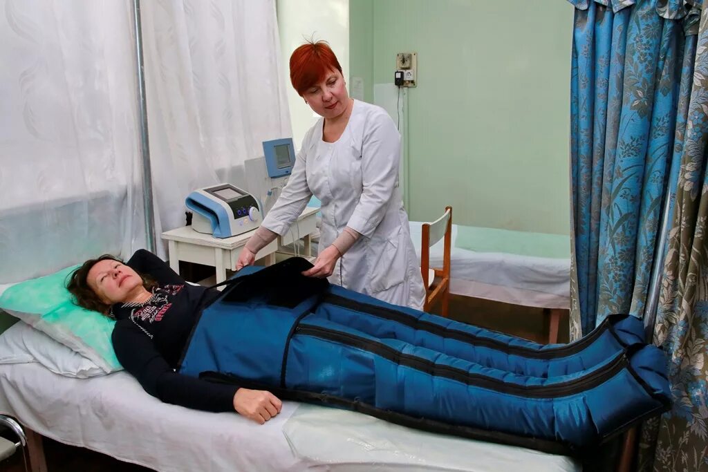 санаторий беларусь процедуры. подводный душ-массаж лечебный (ванна тритон). ессентуки санатории радоновые ванны. радоновые ванны белокуриха. курорт увильды санаторий радоновые ванны.