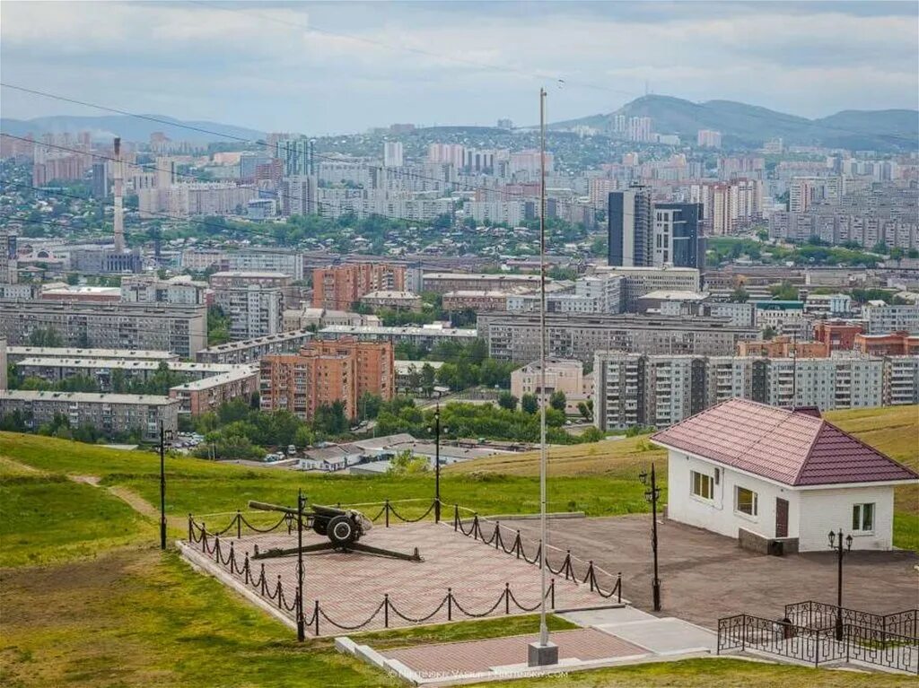 Муниципальный район красноярска. Город Красноярск. Центральный район Красноярск. Красноярск достопримечательности города. Красноярск вид с караульной горы.