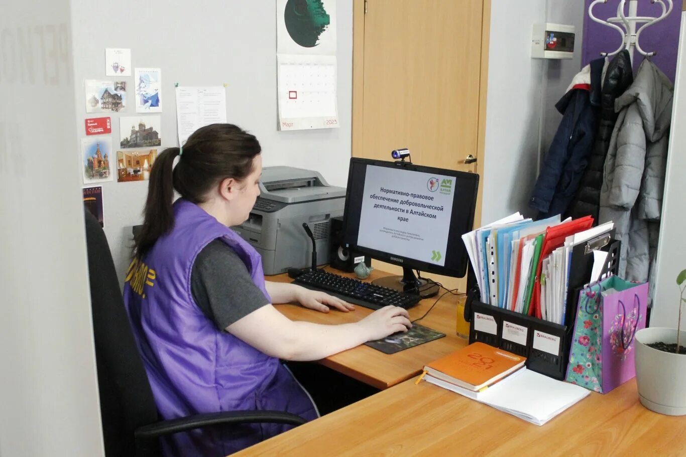 Каталог алтай работы. Майма алтай. Горно алтайск окрестности горы. Алтай работает. Республика алтай столица.