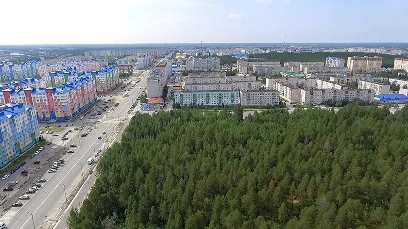 Ноябрьск площадь города. Ноябрьск город. Ноябрьск город зима. Ноябрьск центр города. Город ноябрьск центральная площадь.