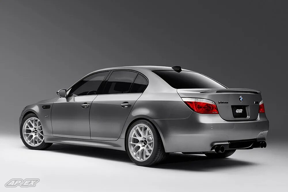 Бмв е60 динамик. BMW e60 long. BMW e60 Silver. BMW e60 Maybach. BMW e60 m3 Gray.