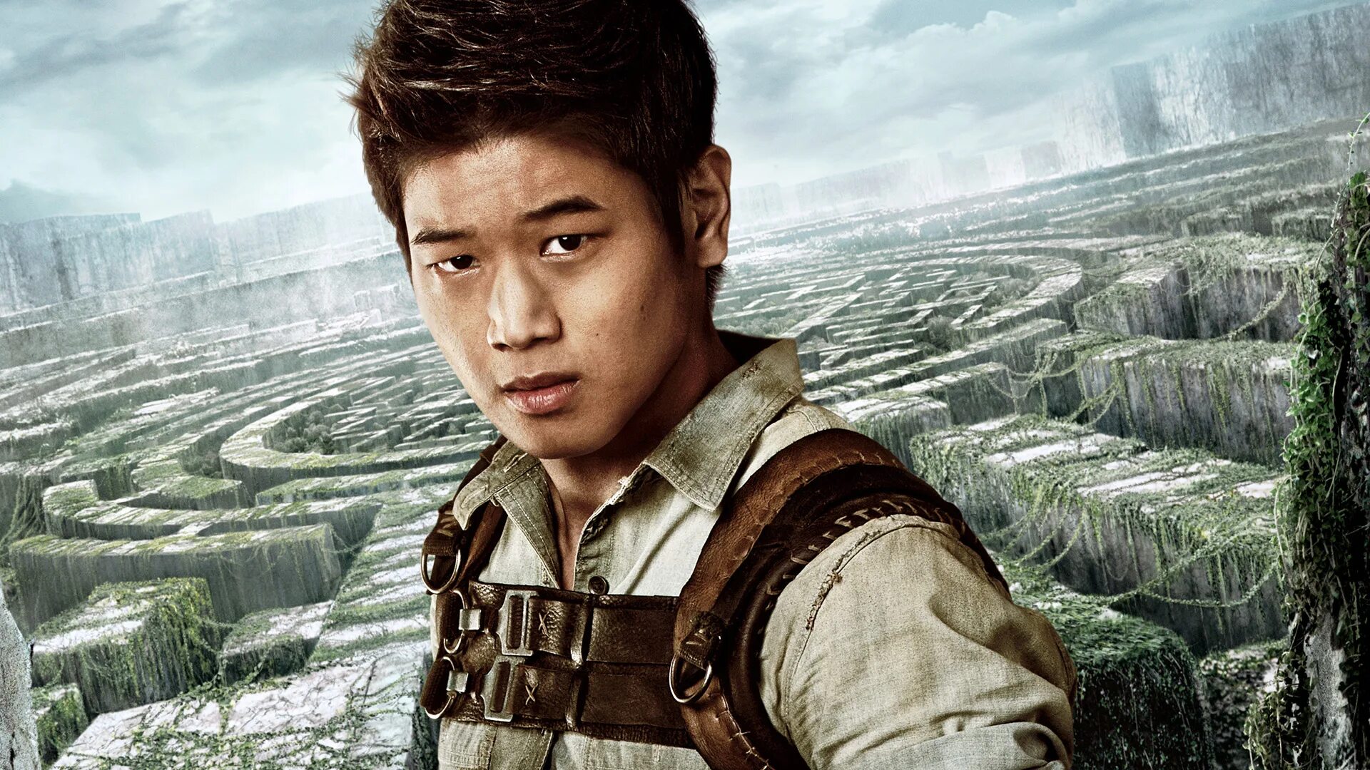 Ли ки Хон Бегущий в лабиринте. The Maze Runner 2014. Бен Бегущий в лабиринте. Бегущий в лабиринте Маркус. Бегущий в лабиринте 1080