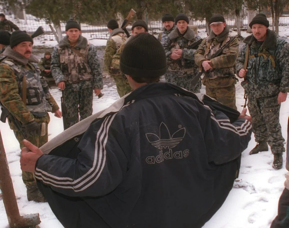 Самашки чеченская республика. Самашки Чечня зачистка 1995. Самашки Чечня зачистка 1994. 2000 Году Грозный Республика Чеченская.