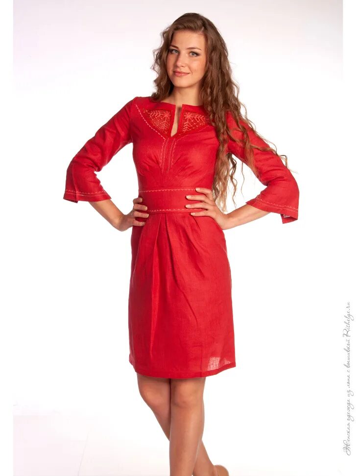 Льняное платье. Красное льняное платье. Ришелье одежда из льна. Платье льняное с Ришелье.
