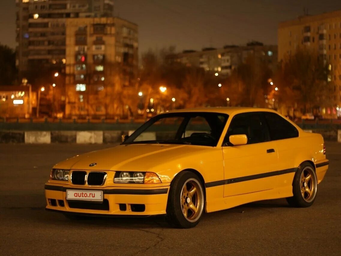 BMW e36 318i. BMW e36 желтая. БМВ 36 купе. BMW e36 купе желтая. Купить е 36