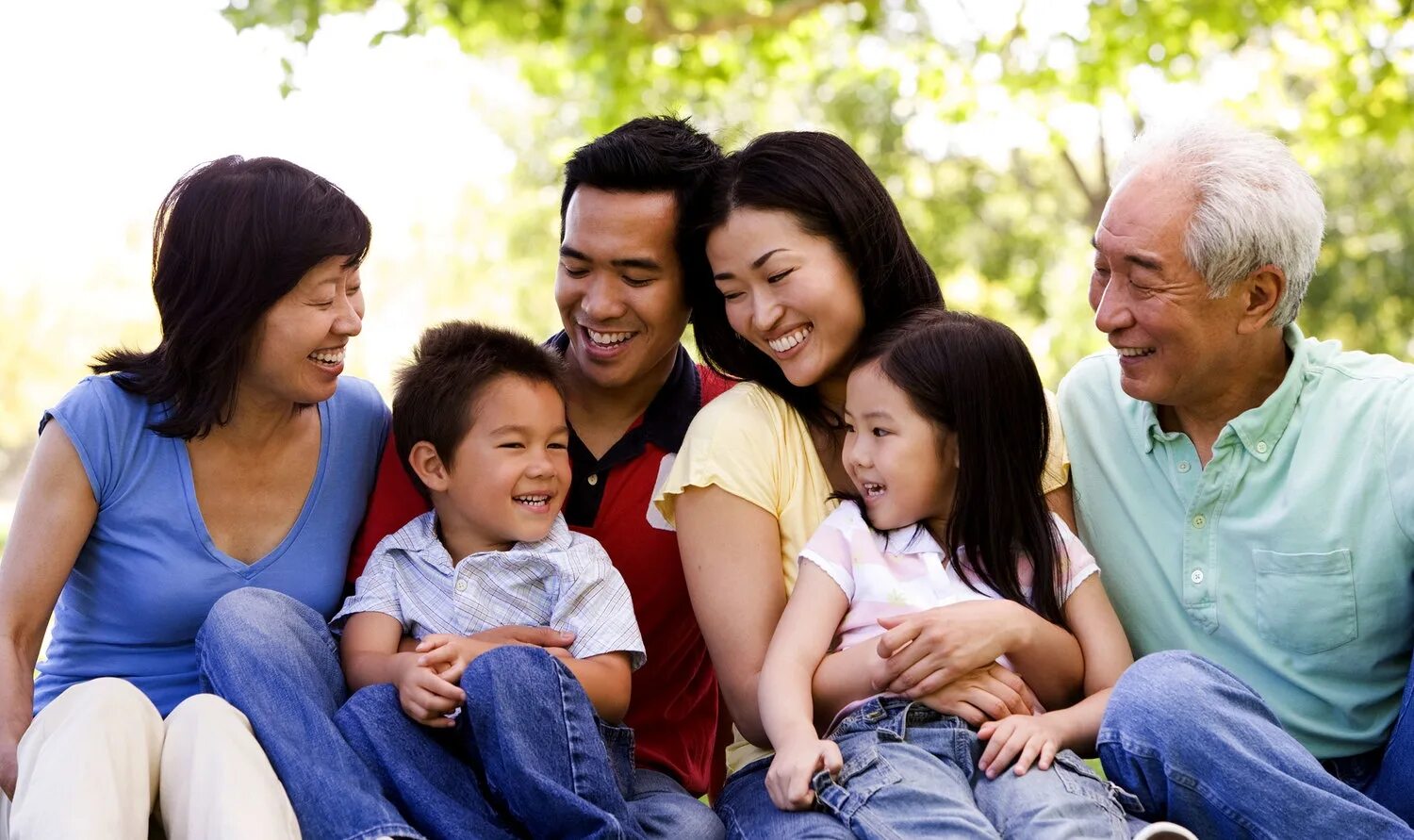 Большая японская семья. Большая японская семья. Семья японцев. Обычная семья в японии. Многодетная китайская семья.