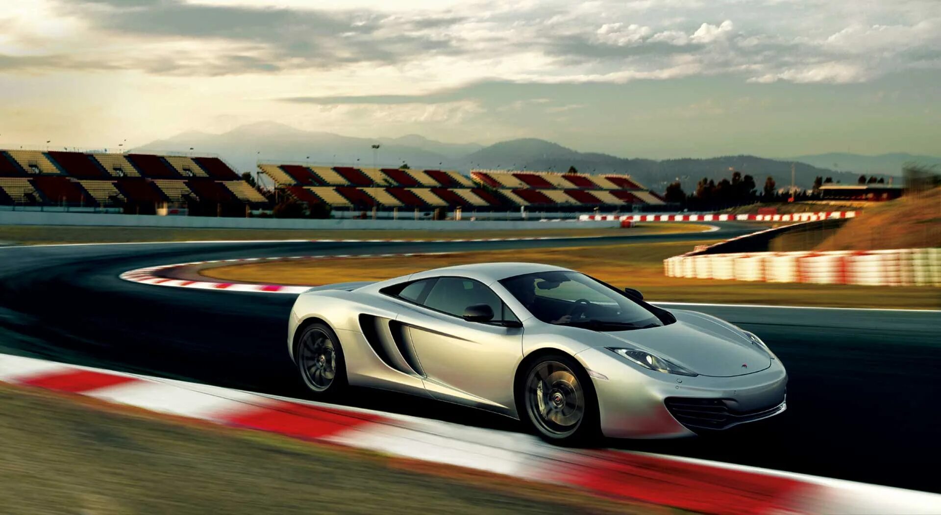 Mclaren, дорога, вираж. Bugatti veyron 16. гиперкар hennessey venom f5. My fast car. Ssc алтимейт аэро тт.