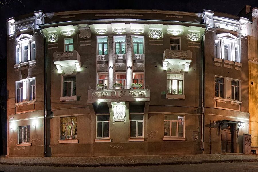 Voronezh dom. Замятнин Архитектор Воронеж. Дом с совой в Воронеже. Дом Замятина Воронеж. Алексеевского 12 Воронеж дом с совой.