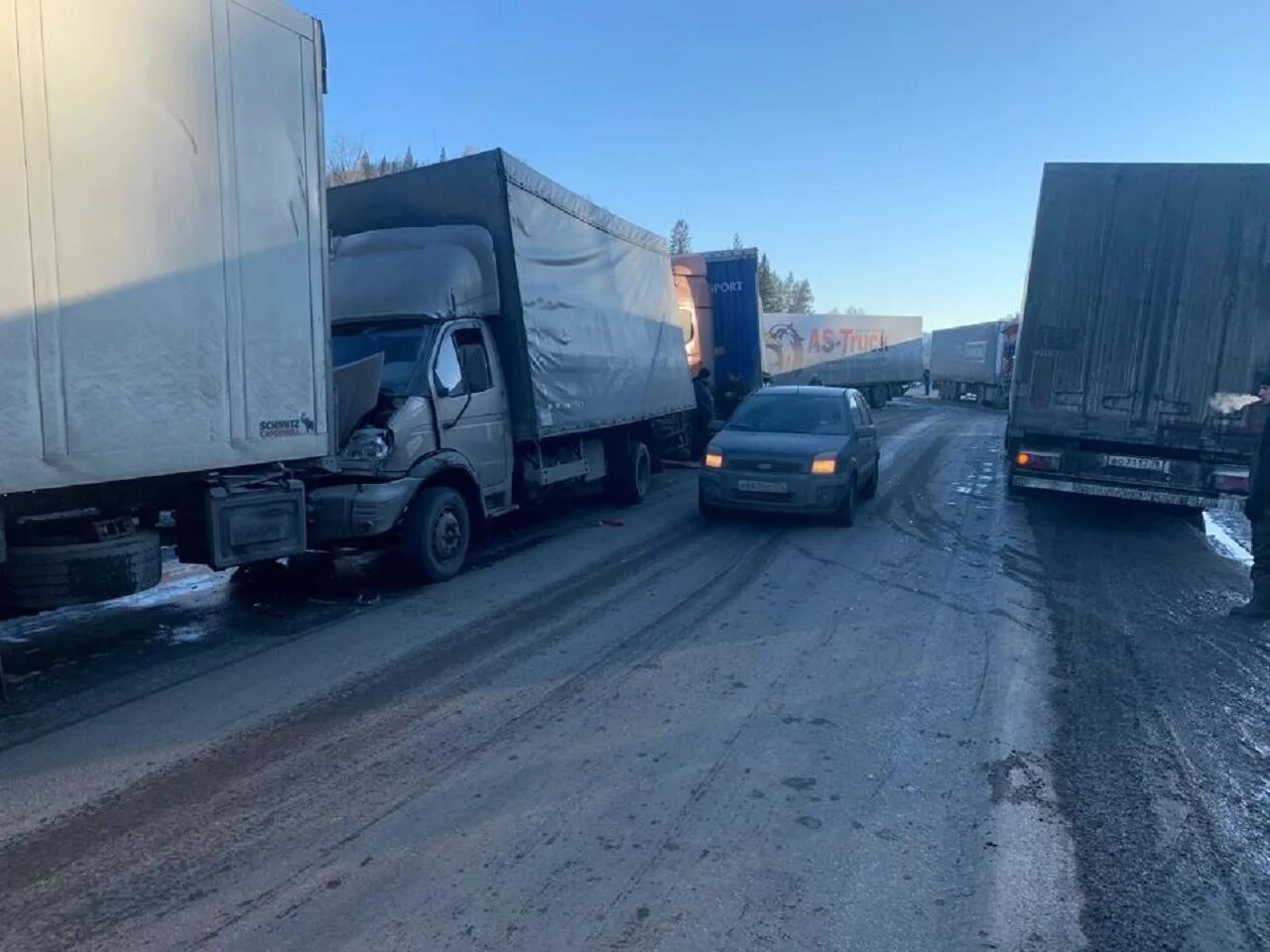 ДТП на трассе м5 в Челябинской области. ДТП на м5 вчера в Челябинской области. Авария на трассе м5 сегодня. Авария под Челябинском фура. Авария м5 челябинская область