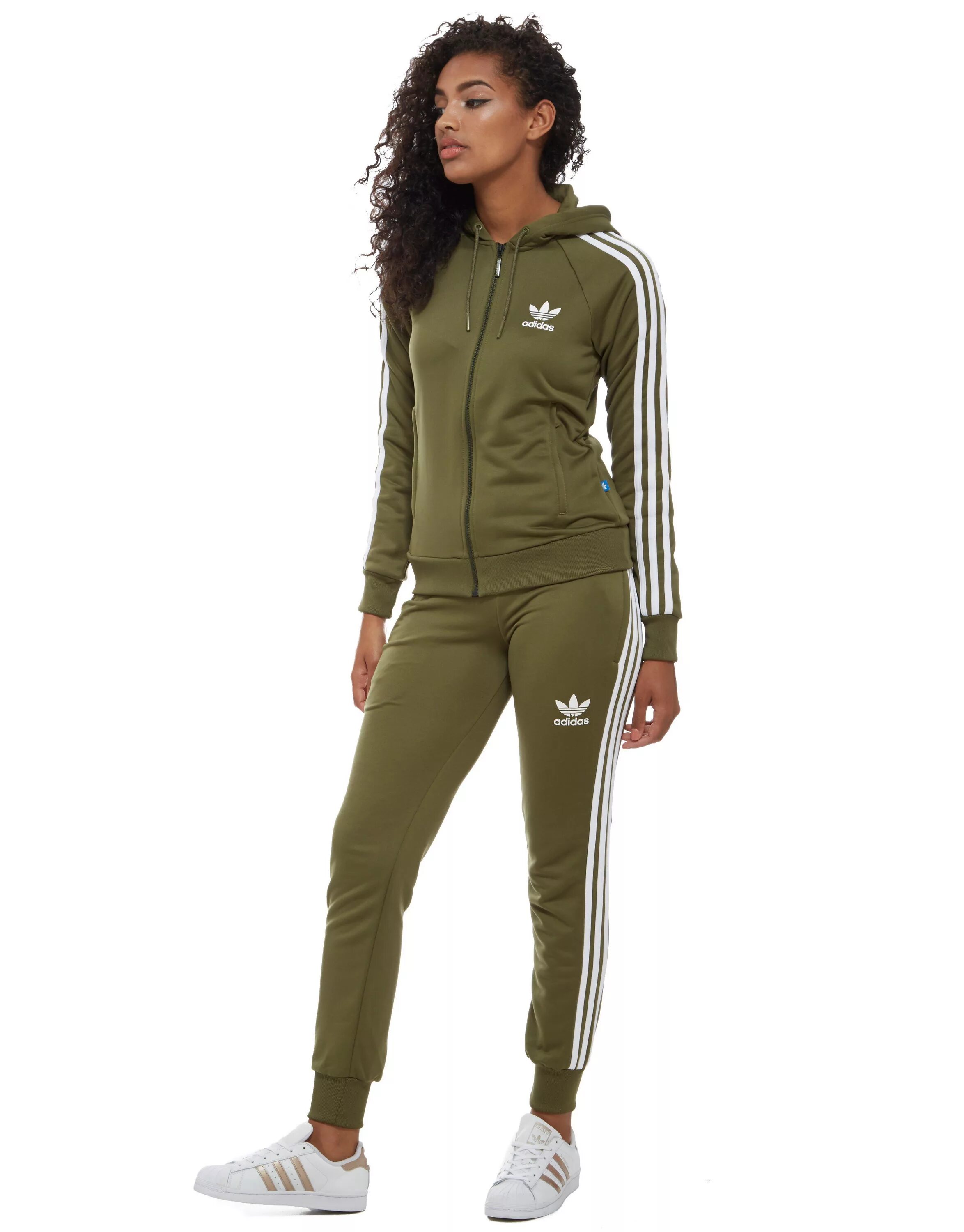 Костюмы адидас оригинал женские. Tracksuit adidas женский. Tracksuit адидас хаки. Адидас ориджинал костюм женский. Костюм адидас хаки.