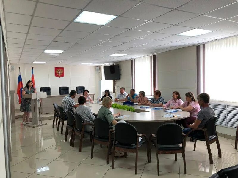 ежемесячное совещание