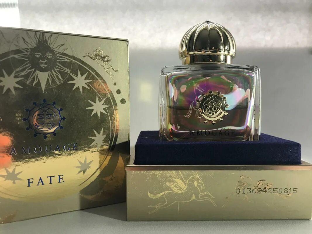 Амуаж гайденс цена. Amouage Fate. Amouage Fate woman. Ароматы Амуаж и пирамида. Amouage Fate extrait отзывы.