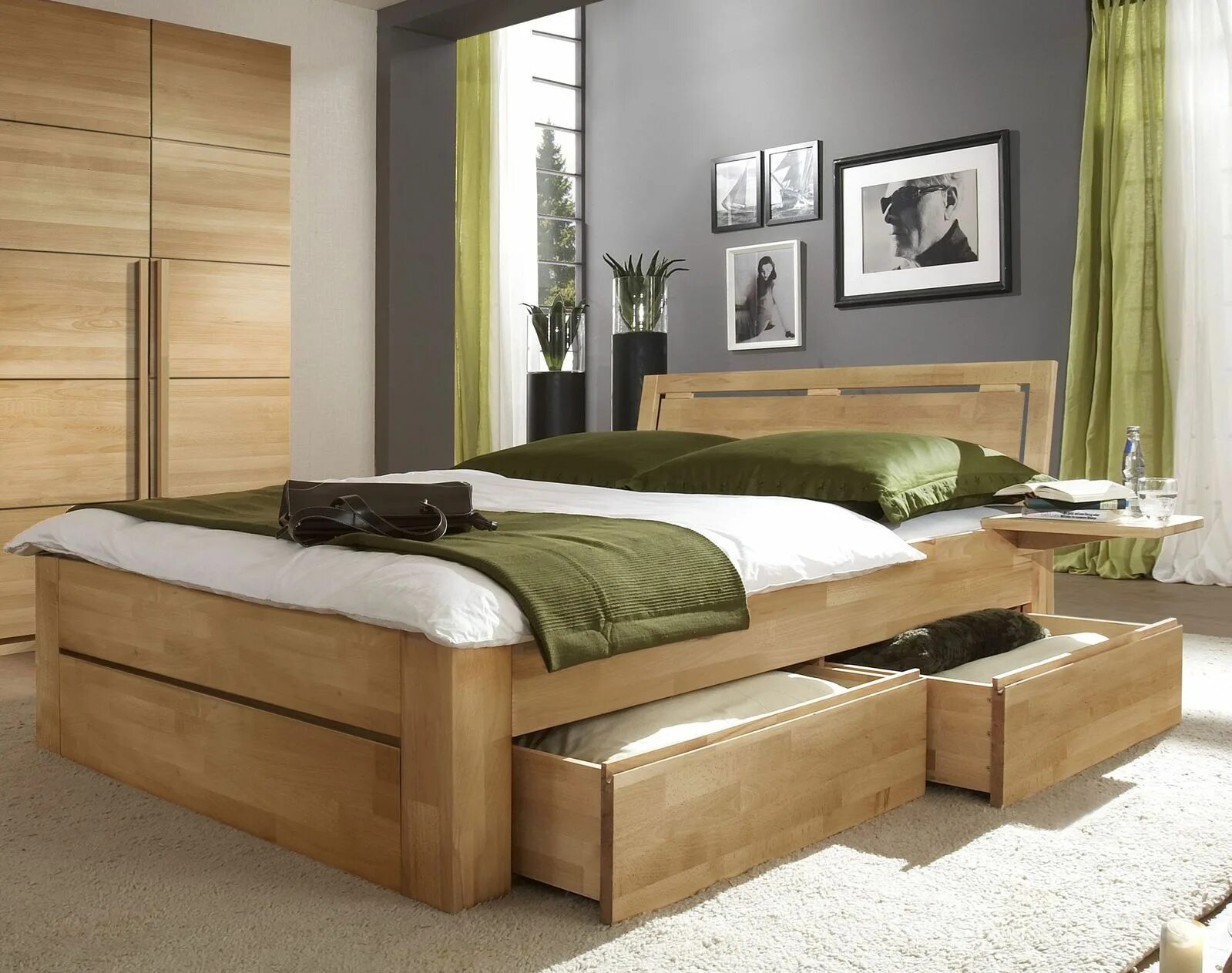 Двуспальные кровати с полкой. Стильные деревянные кровати. Кровать двуспальная деревянная. Кровать деревянная двуспальная с ящиками. Деревянная кровать с выдвижными ящиками.