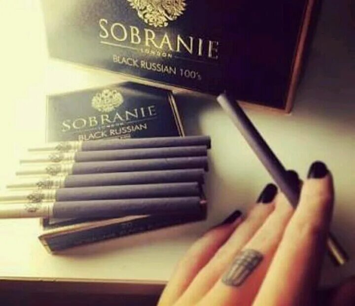 Сигареты Sobranie - Black Russian 100s. Собрание Блэк (Sobranie Black). Sobranie Black тонкие Sobranie сигареты. Сигареты Sobranie White Russian. Собрание какие вкусы