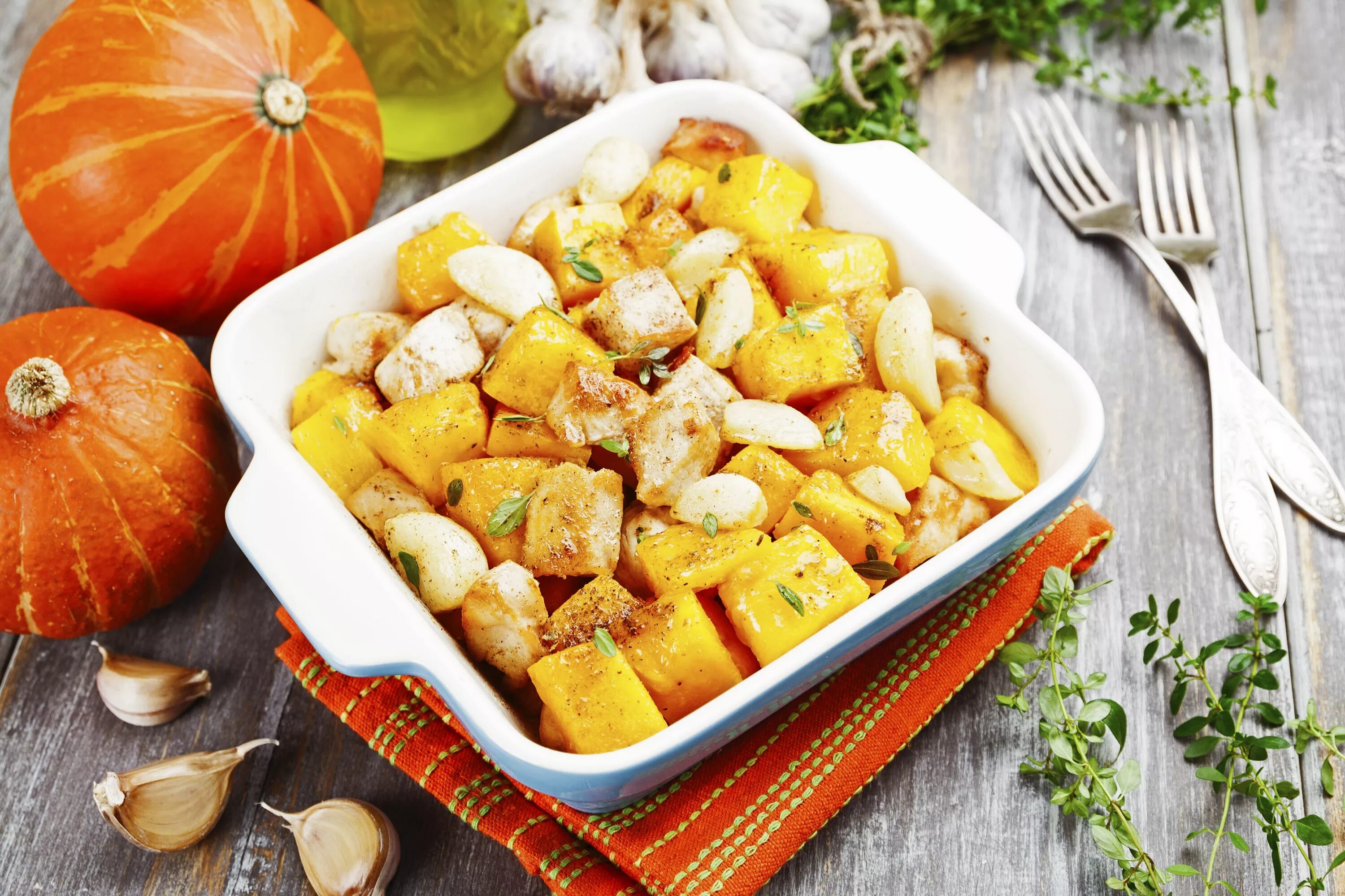 индейка в тыкве запеченная в духовке. индейка с тыквой. индейка с тыквой в духовке. индейка в тыкве запеченная в духовке. индейка в тыкве запеченная в духовке.