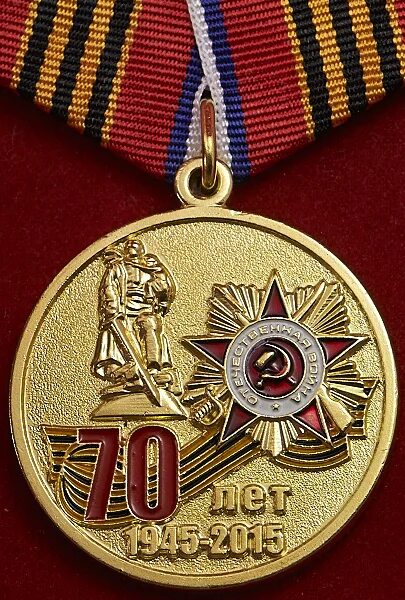 Военный наставник школы № 62, педагог Косарев Сергей Иванович награжден Памятной