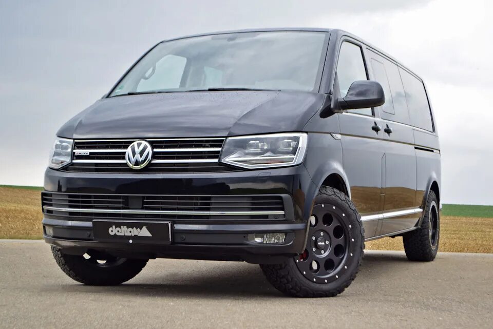 Volkswagen transporter t5 зеленый. Микроавтобус фольксваген т6. Volkswagen transporter т6 грузопассажирский. Vw transporter t4 stance. Фольксваген transporter t6.