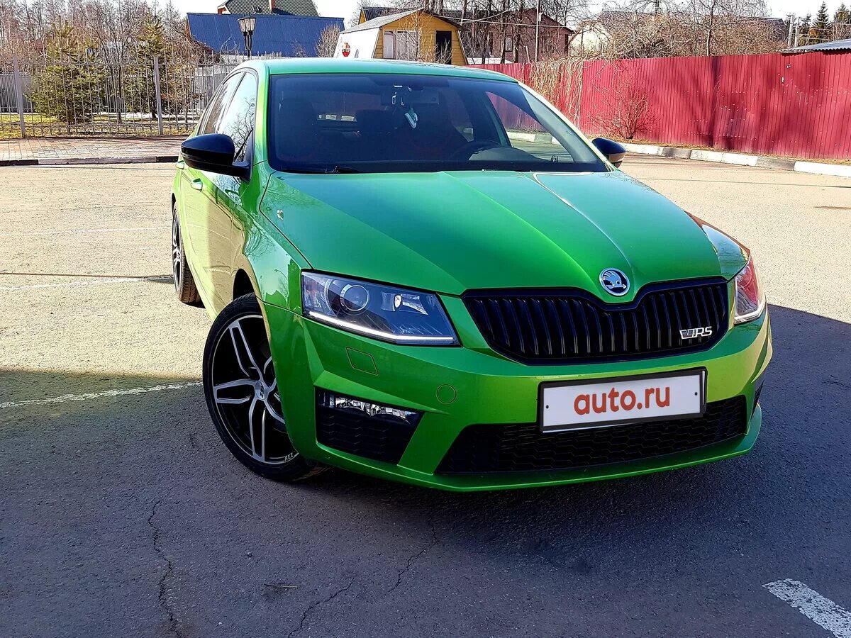 Skoda Octavia RS Green 2014. Skoda Octavia RS 2020. Skoda Octavia RS Green 2020. Skoda Octavia RS 2022 зелёная. Skoda octavia цвета