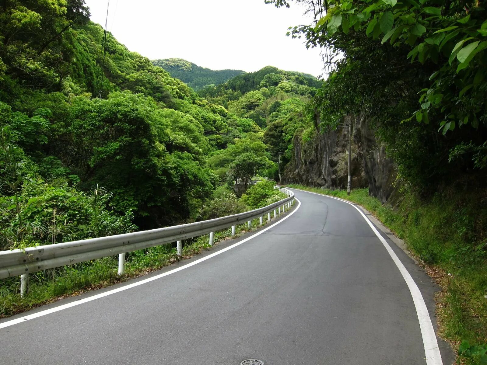 Yellow spring road япония. Гора Акина Япония. Гора Акина Япония дорога. Префектура Гунма гора Акина. Гора Харуна Япония трасса.