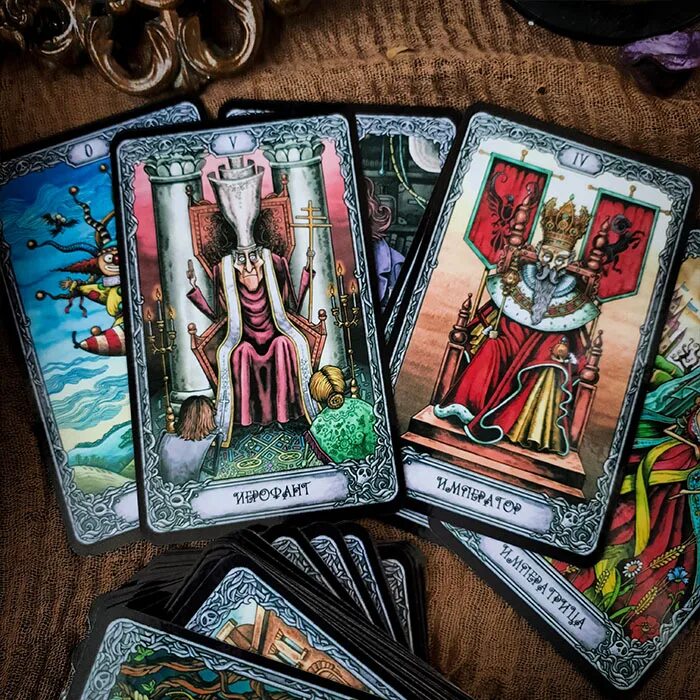 Колода Таро Тима Бертона. Колода Таро темный особняк. Samara Tarot колода. Таро темный особняк галерея.