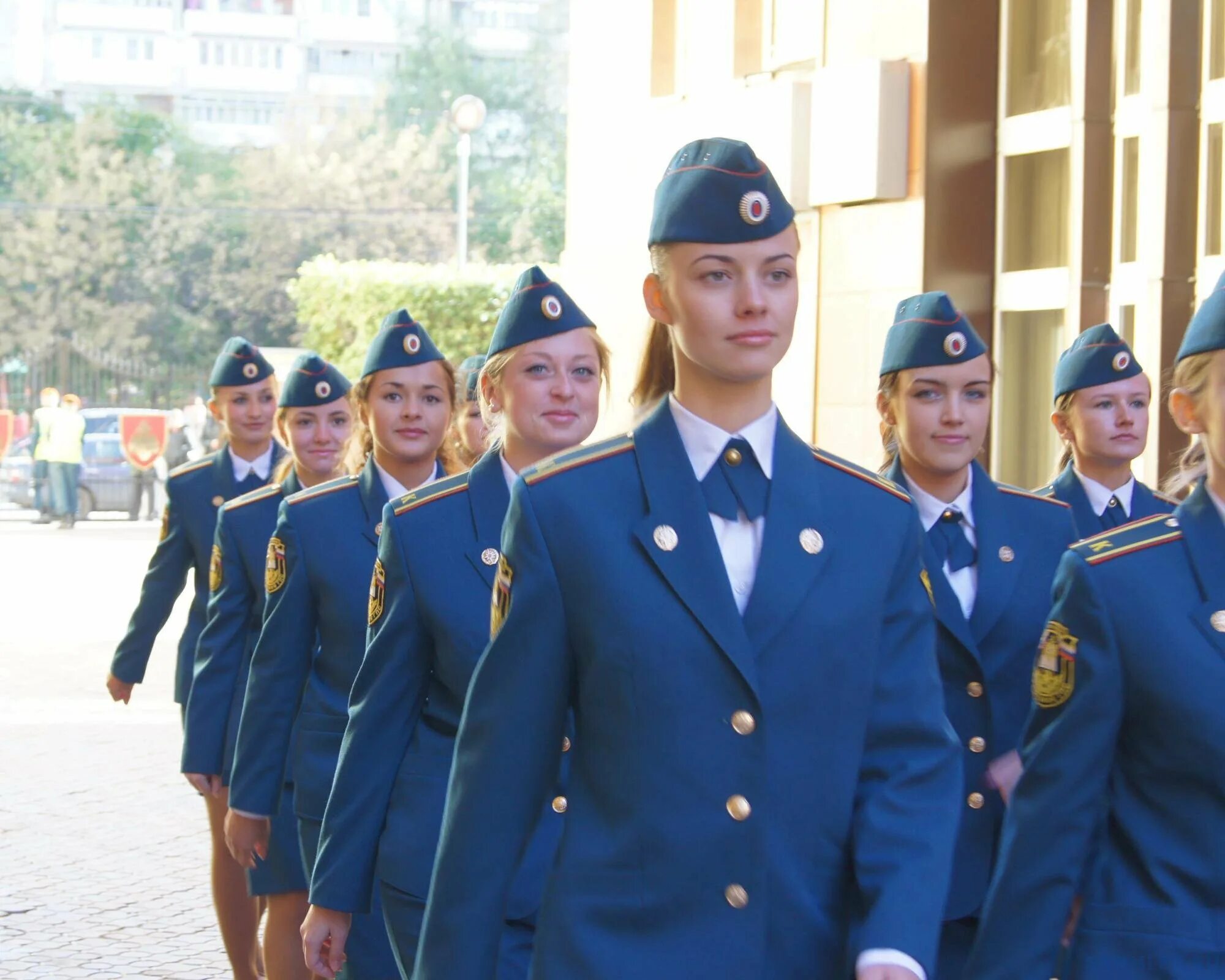 Парадная форма МЧС. Форма МЧС женская. Парадная форма МЧС девочки. Парадная форма МЧС России.