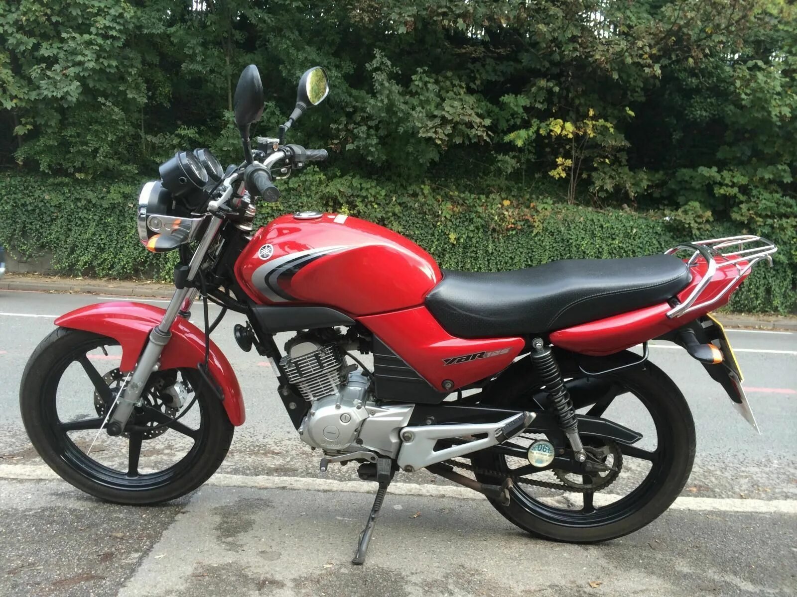 Купить ямаха юбр. Yamaha YBR 125. Ямаха YBR 125 красный. Yamaha YBR 125 2008. Yamaha юбр 2008 года красный.