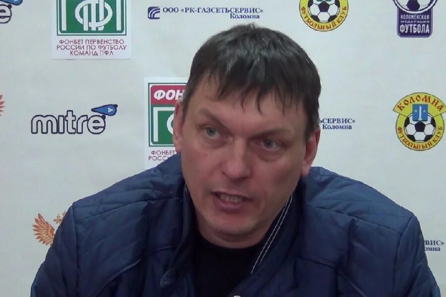 Тренер амкала. Прокоп амкал. Главный тренер амкала. Тренер футбольного клуба. Второй тренер амкала.