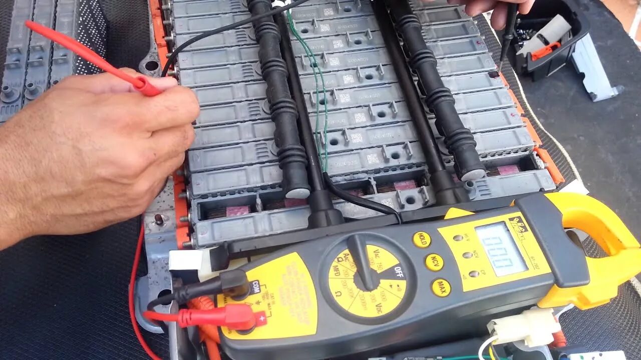 Toyota Prius 20 Hybrid Battery. Тойота Приус гибрид батарея. Батарея Приус емкость ВВБ. ВВБ Приус 30. Hybrid battery