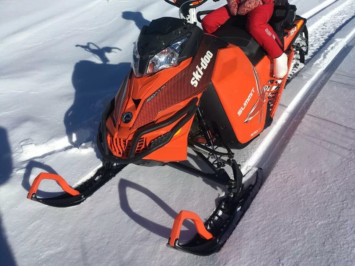 Снегоход BRP Summit 800. BRP Ski-Doo Summit 800. Снегоход BRP Ski-Doo Summit 800. BRP Summit 800 2015.