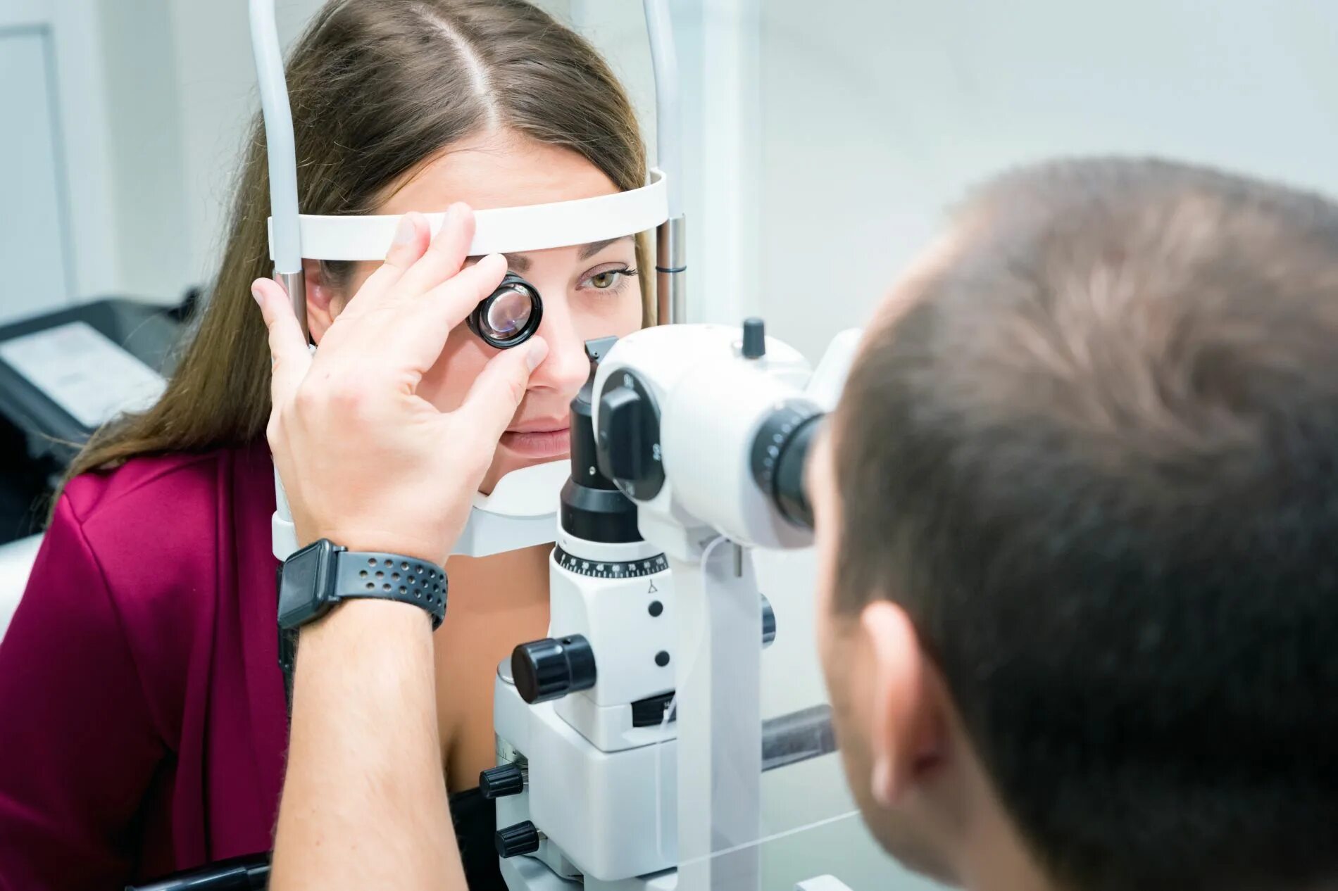 Глазная тонометрия. Офтальмолог тонометрия. Лечебные очки от катаракты и глаукомы. Основные офтальмологические заболевания.
