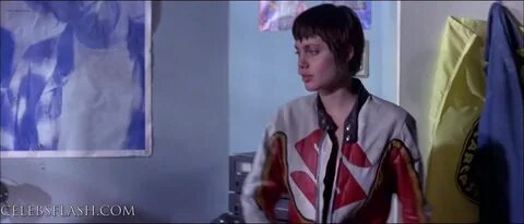 Angelina Jolie Hackers Nude.