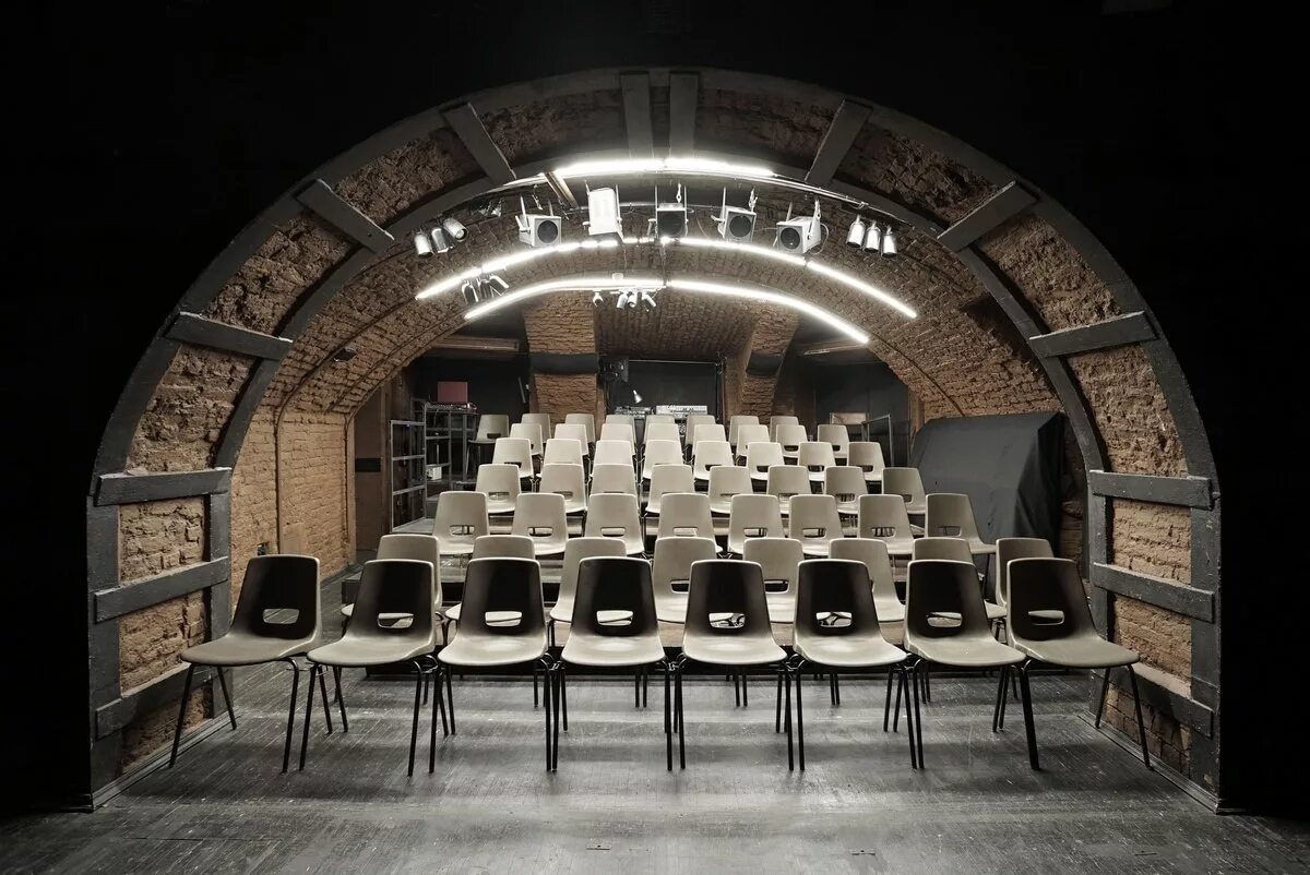 академический малый драматический театр европы. малый драматический театр театр европы санкт-петербург. академический малый драматический театр театр европы. малый драмтеатр санкт петербург. театр мдт санкт-петербург зал.